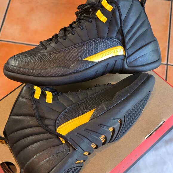 Nike Air Jordan 12 Retro Shoes in Black and Taxi Colorway (Size 6.5 Mens) - Picture 10 of 10